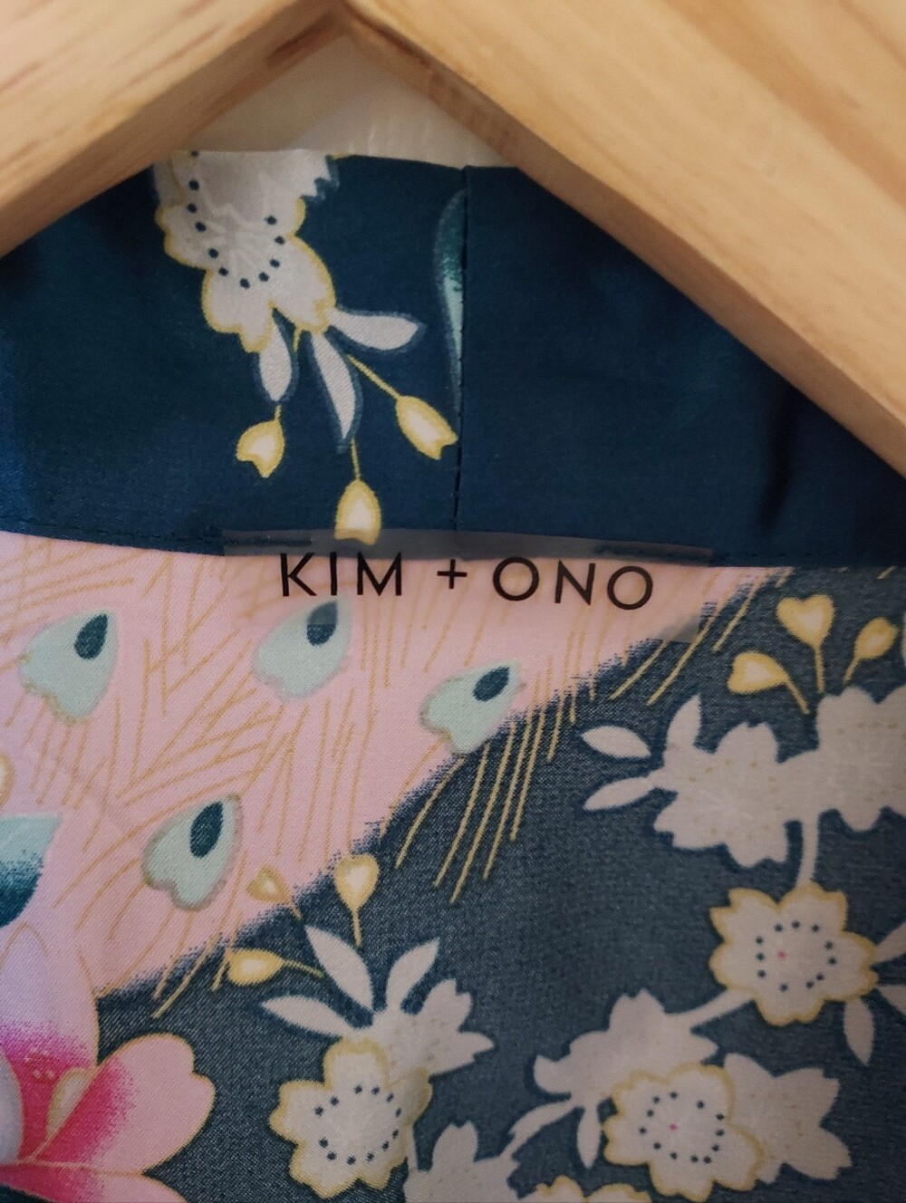 Kim + Ono Long Royal Blue Floral Satin Kimono Robe / Like New - Picture 6 of 9